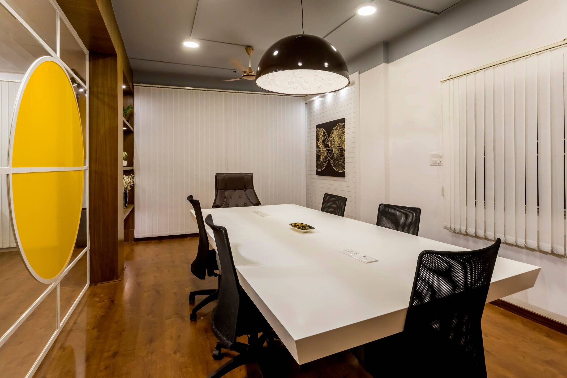 活力黄 · Bhavana Interiors 办公室设计丨印度班加罗尔丨Studio Atiniv-26