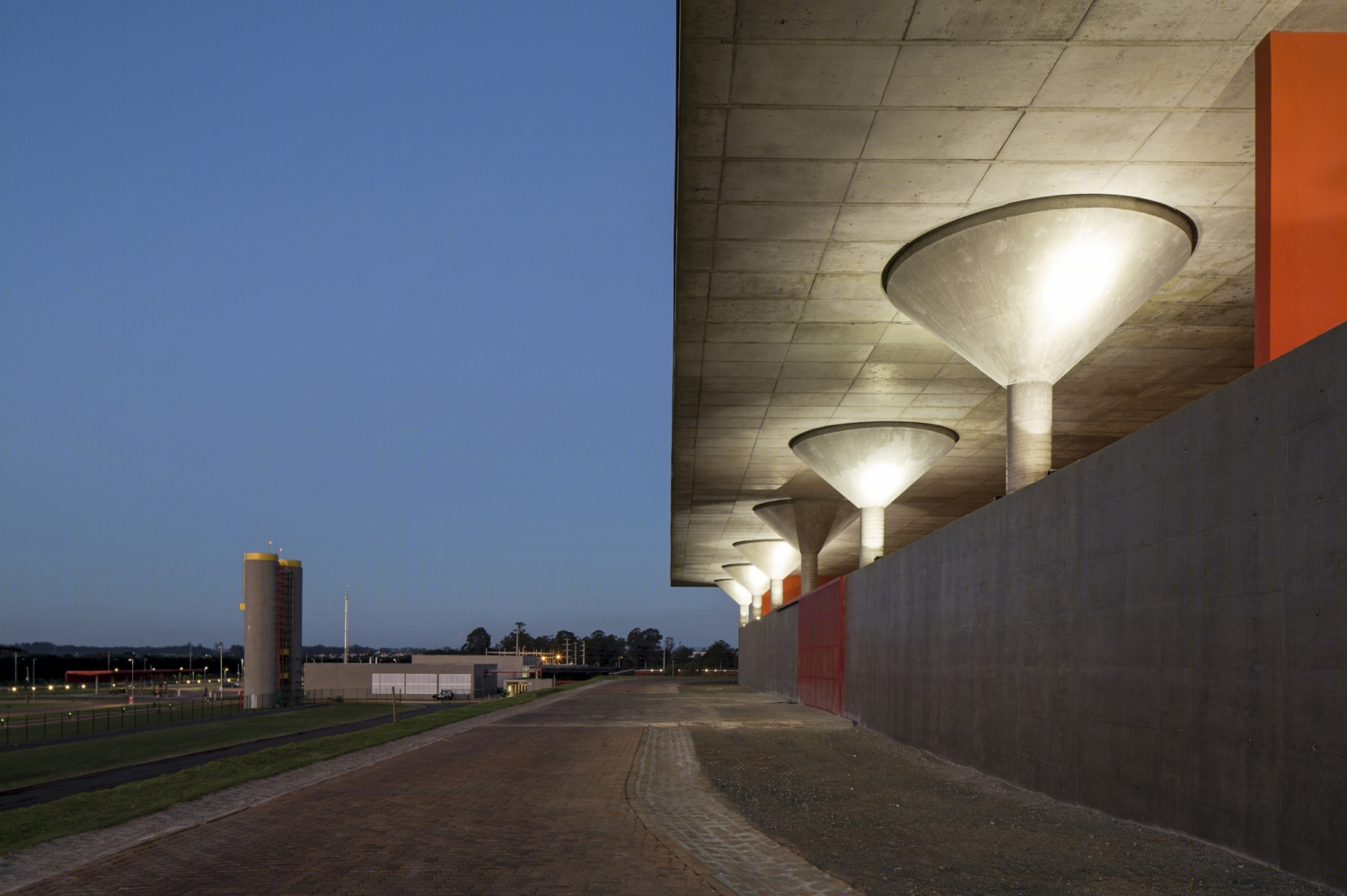 巴西桑坦德银行数据中心丨Loeb Capote Arquitetura e Urbanismo-54