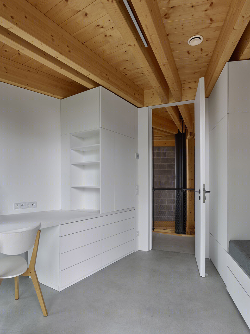 朝向太阳的绿色住宅丨Stempel & Tesar architekti-49