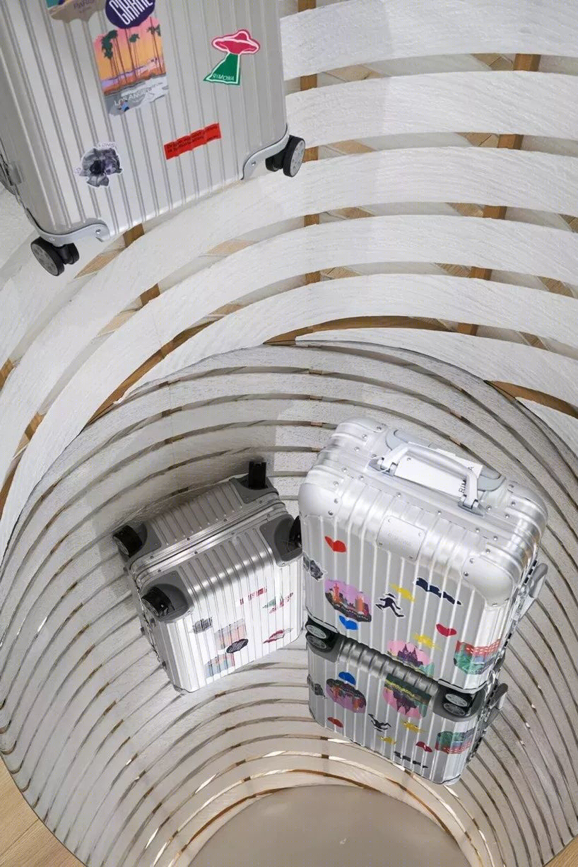 东京银座 RIMOWA 旗舰店 | 禅意风格与现代设计融合-21