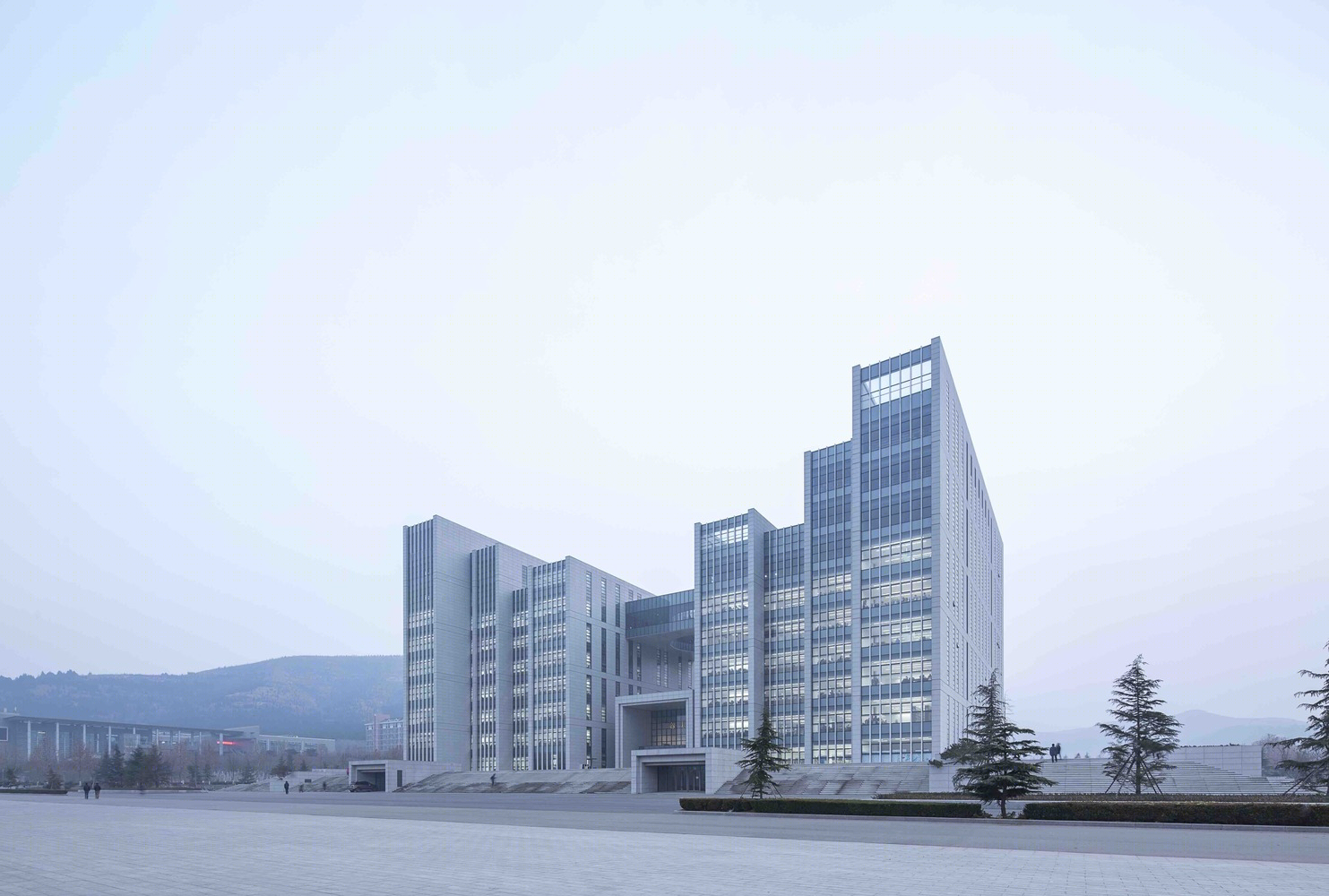 山东师范大学长清校区图书馆-12