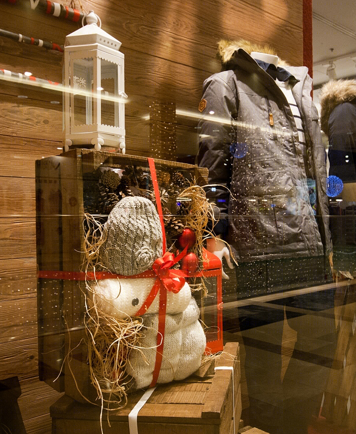 匈牙利 Heavy Tools 服装店-13