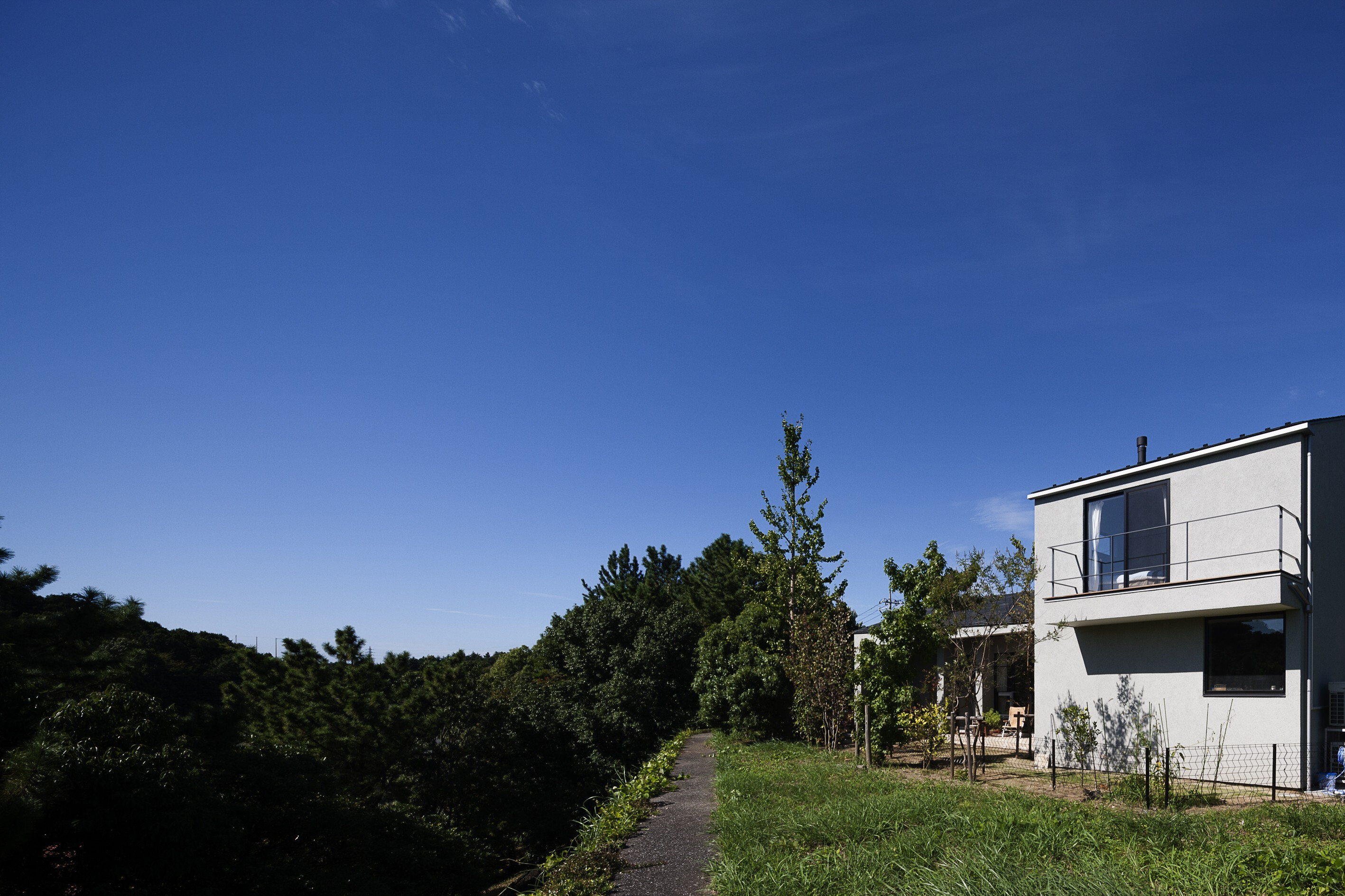 日本茨城县木质小屋住宅，与自然相融的设计-11