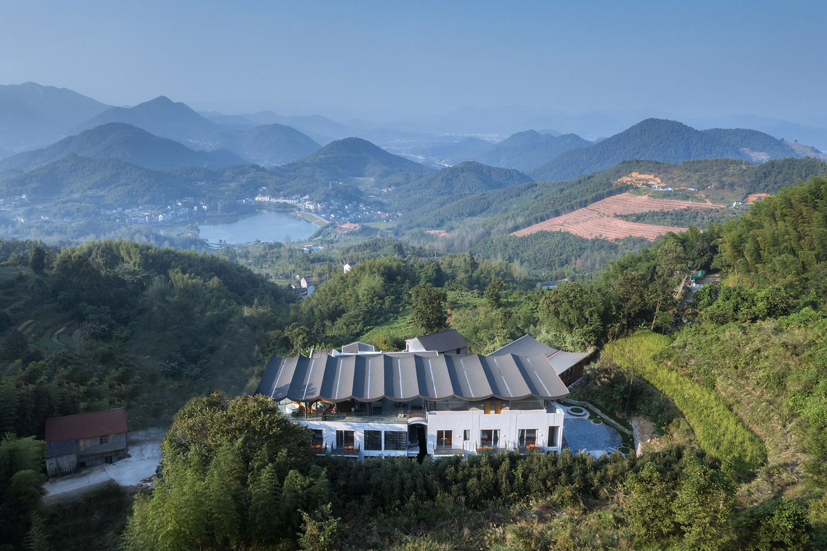 桐庐雨屋民宿丨中国杭州丨来建筑设计工作室-11