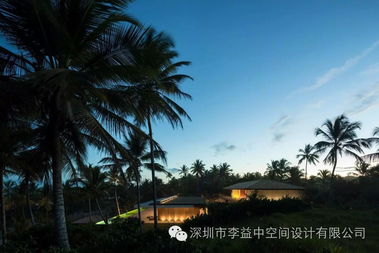 巴西伊塔卡雷海滩住宅 | 热带风情与现代设计完美融合-47