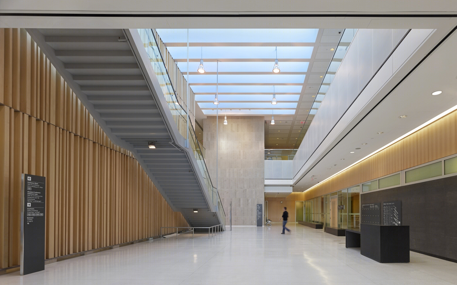 加拿大桑德贝法院丨Adamson Associates Architects-28