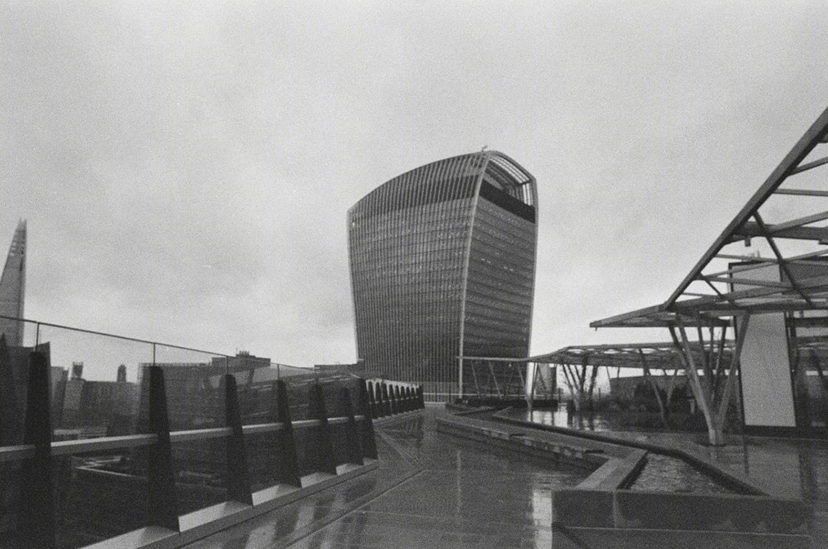 A walk in the rainy streets of London-6