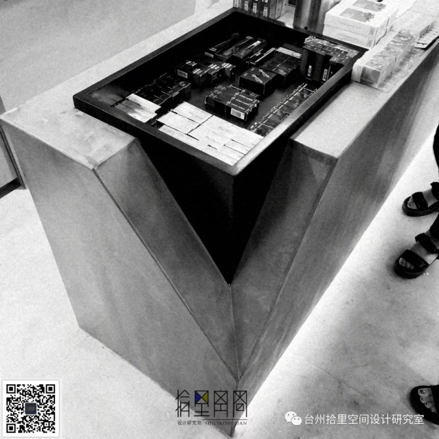 融合工业风的无色之美——台州楚门“颜色”美容院设计-40
