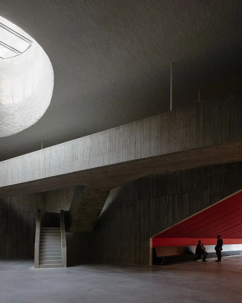 代因泽 Leie 剧院 | 白色石材构建的画卷式公共空间-30