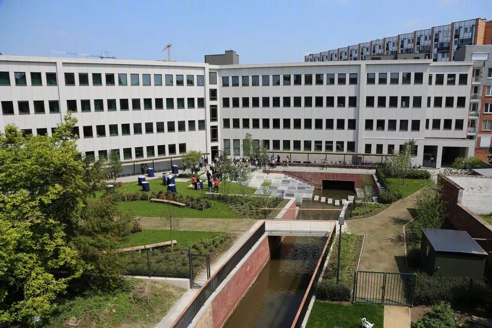 河滨公园 REGA 学生公寓，水上梯田营造独特体验-18