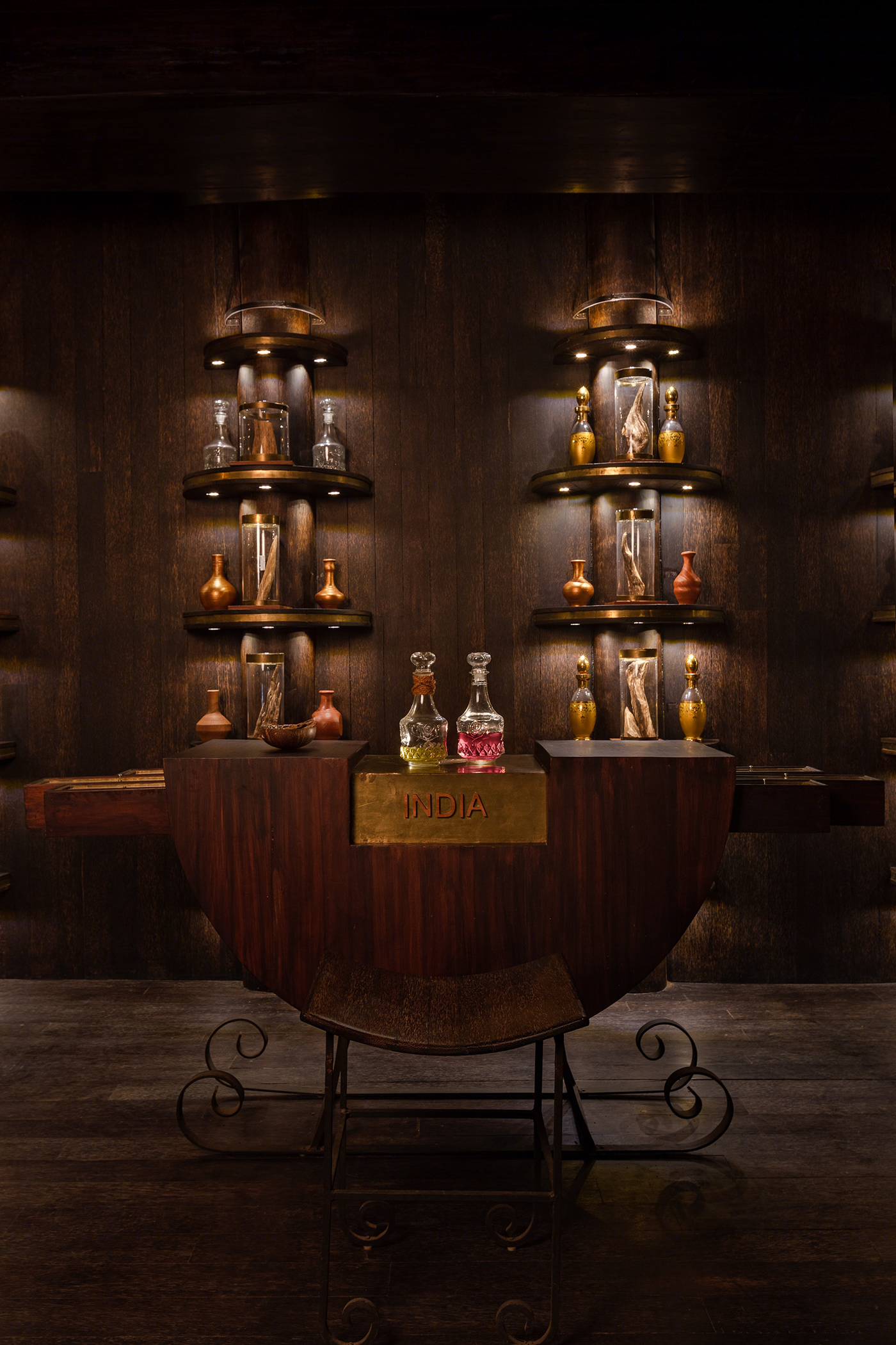 Anastasiya Gushchina丨展厅丨INTERIOR SHOOT OUDH TREE-6