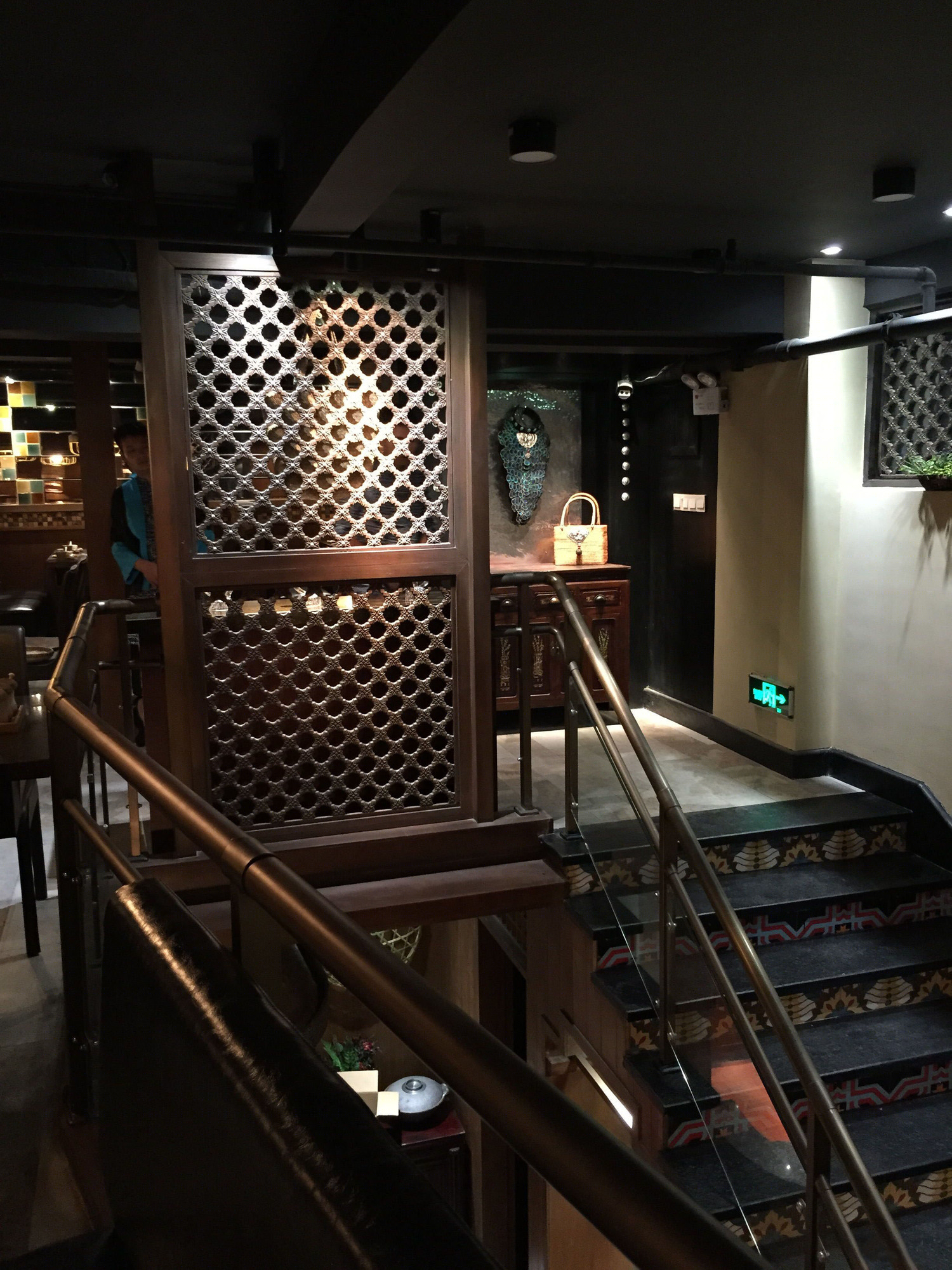 上海花吃菌煮餐厅-15