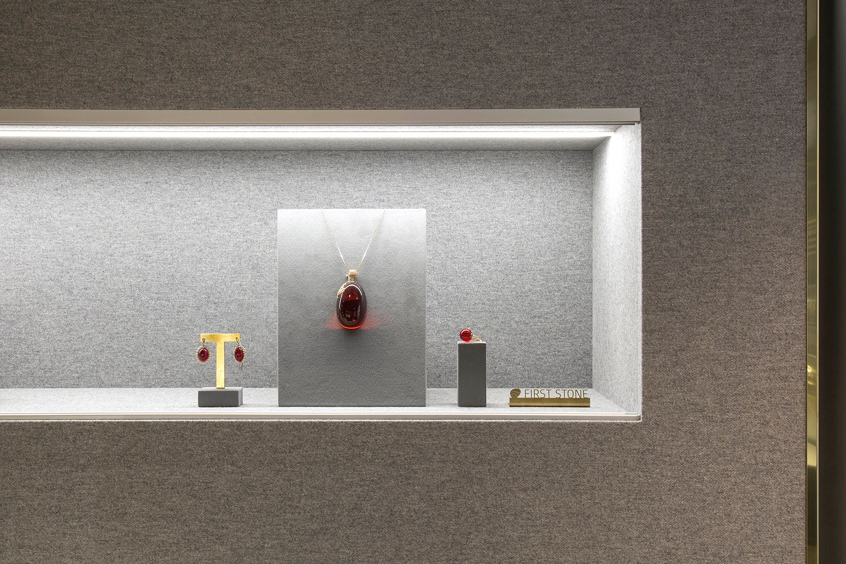 赫尔辛基First Stone Showroom琥珀商店-22