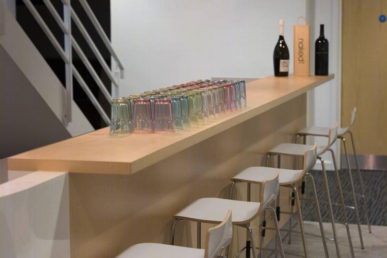 英国Naked Wines公司办公室-12