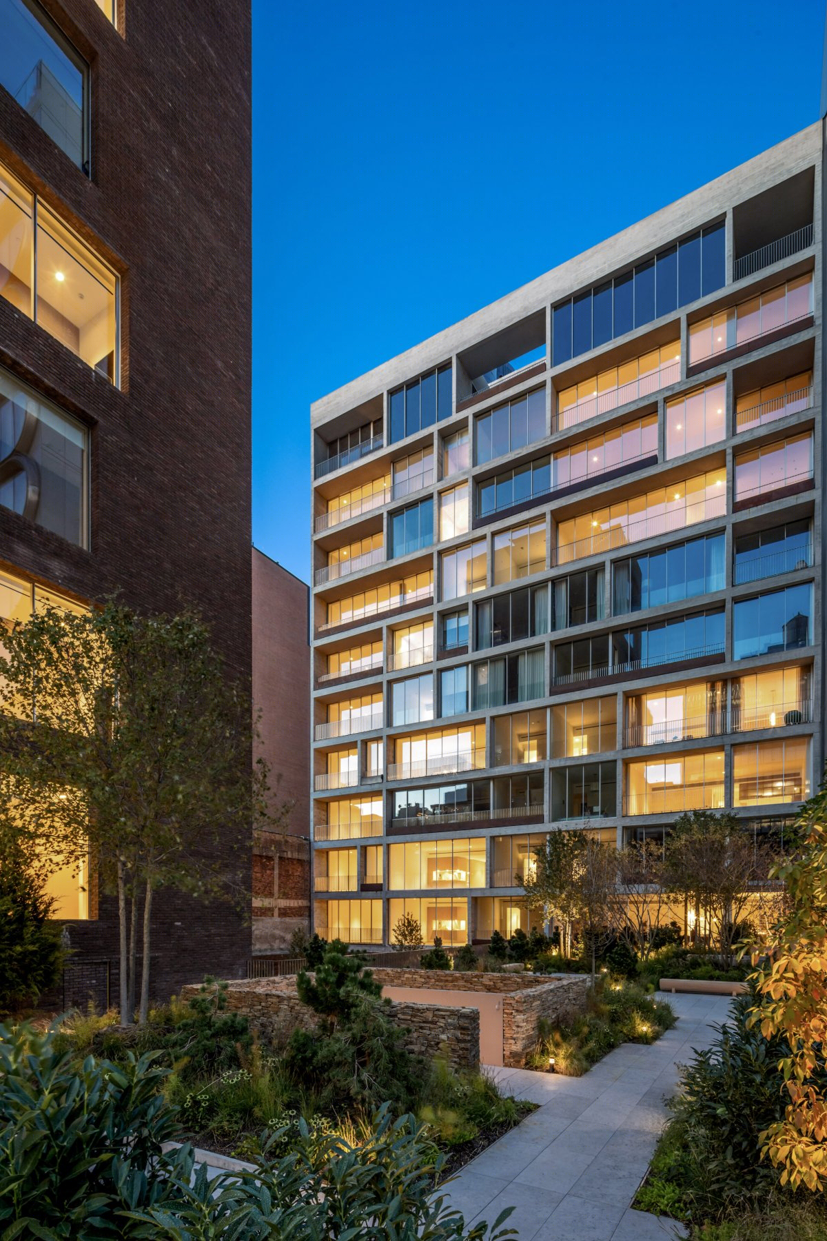 曼哈顿“花园公寓” | Isay Weinfeld 的绿色城市避世之作-6