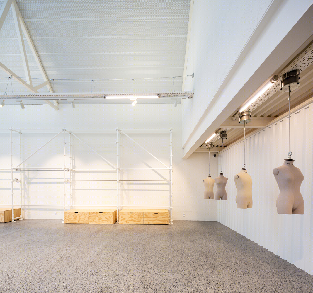 法国 Carhartt Wip 综合大楼丨Craft Architecture-17