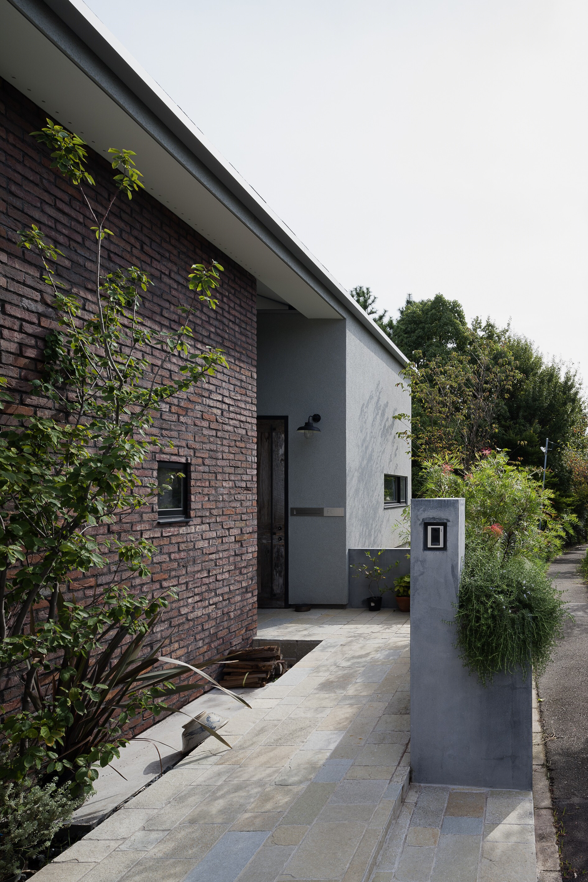日本茨城县木质小屋住宅，与自然相融的设计-14