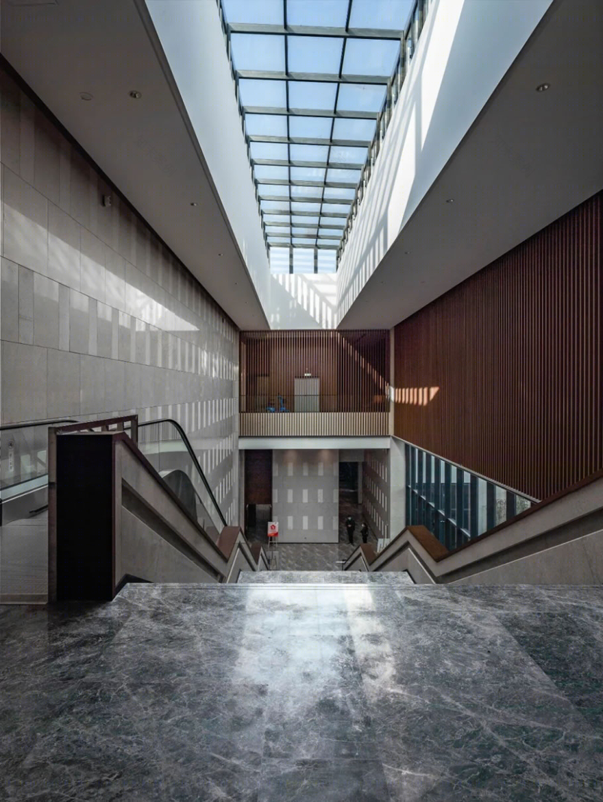 南京江北新区红色广场丨中国南京丨朱渊(东南大学建筑学院)等-26