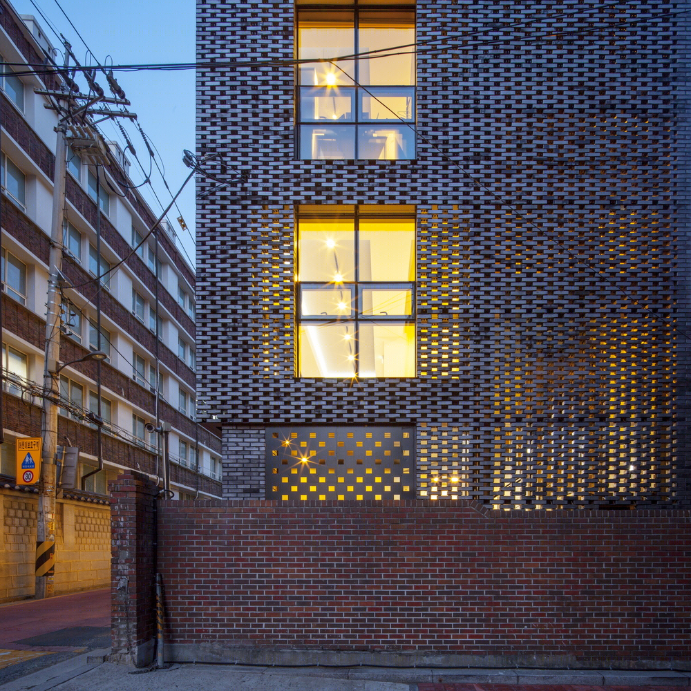 韩国Brick·Mesh混合用途建筑-16