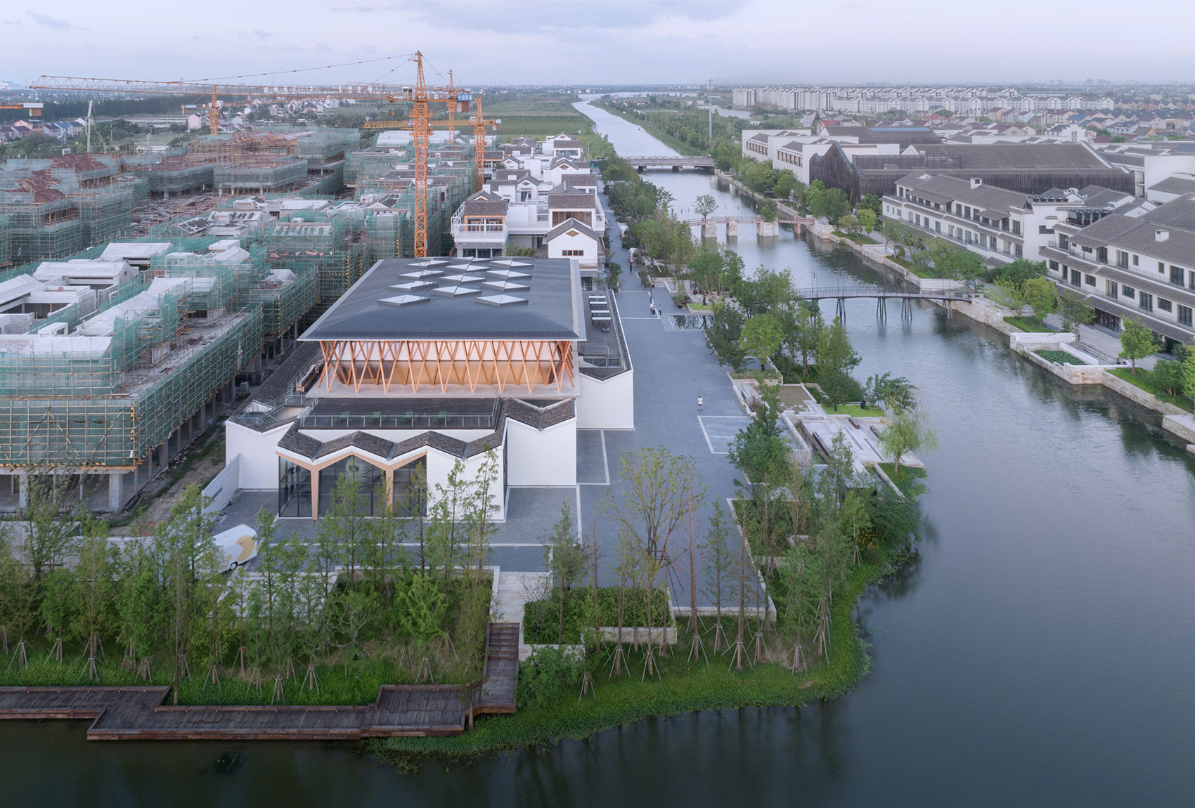 市集上的美术馆(西塘东区1号楼)丨中国浙江丨山水秀建筑事务所-13