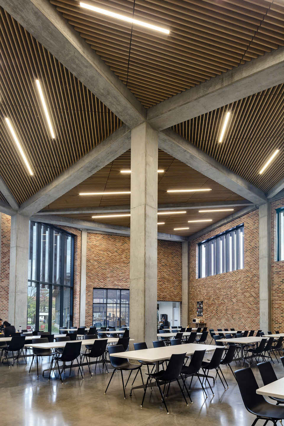 Sid Richardson 学院 | 美国休斯顿现代主义学生宿舍设计典范-55