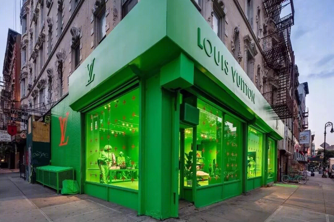 LV 快闪店设计风靡全球,绿色纽约、橙色芝加哥、红色北京-16