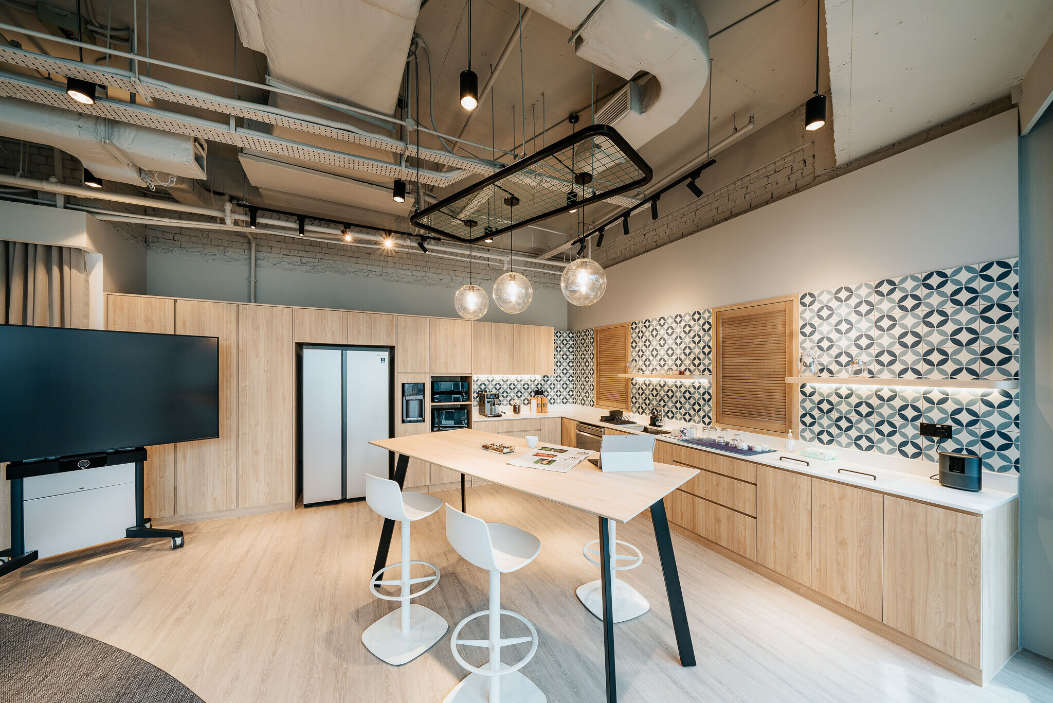 新加坡 SIX 金融办公室丨IDIntegrated-30