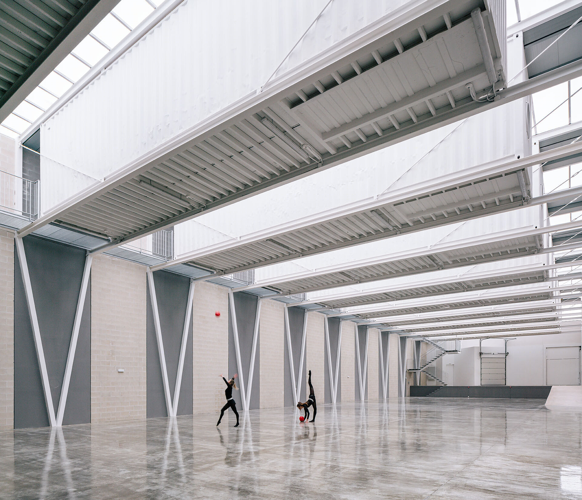 集装箱之舞 · Amaya 总部办公楼丨西班牙纳瓦拉丨Ruizesquiroz Arquitectos-25
