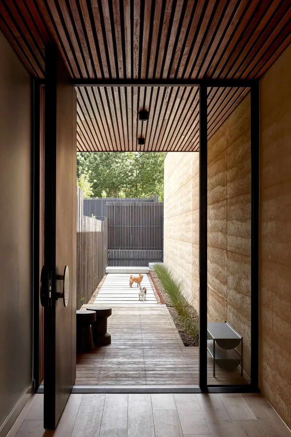 澳大利亚墨尔本红山 Cora House丨Tom Robertson Architects-0