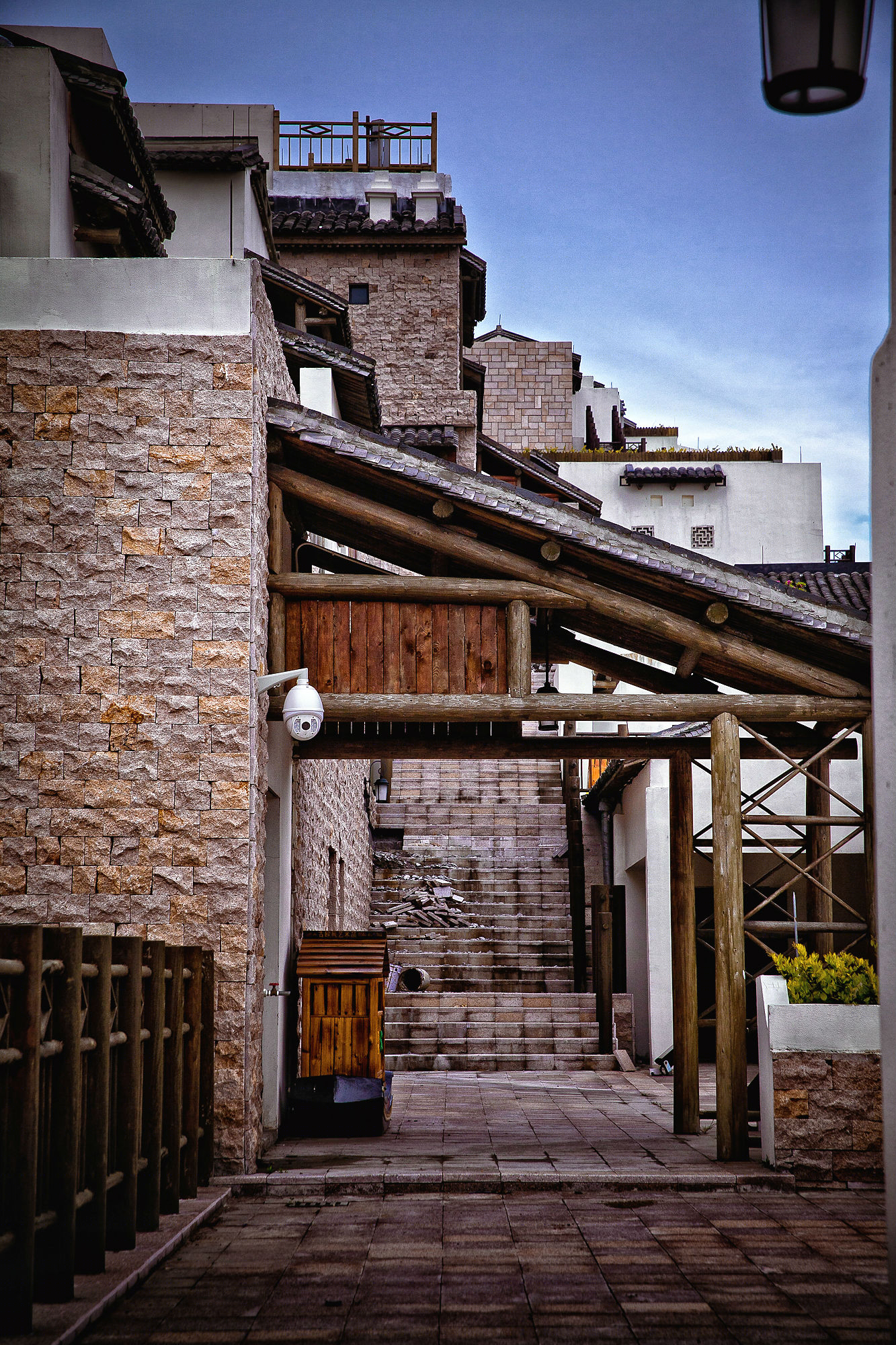 普陀山码头裸崖建筑-15