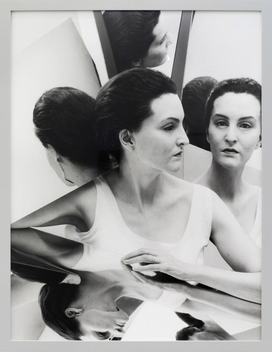 Gillian Wearing | 戴着面具的艺术家-23