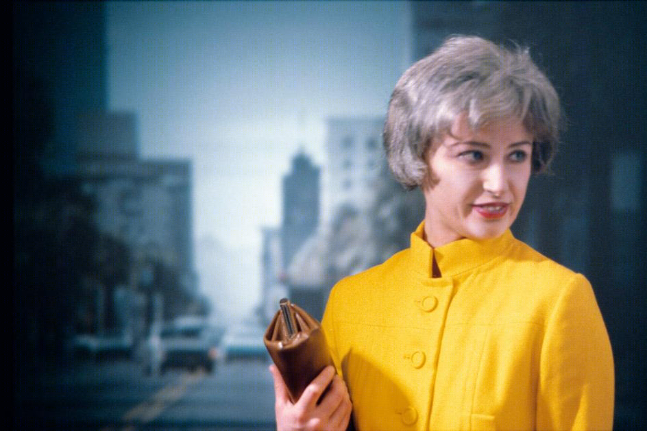 Cindy Sherman 的变脸游戏 | 身份探秘的艺术展览-5