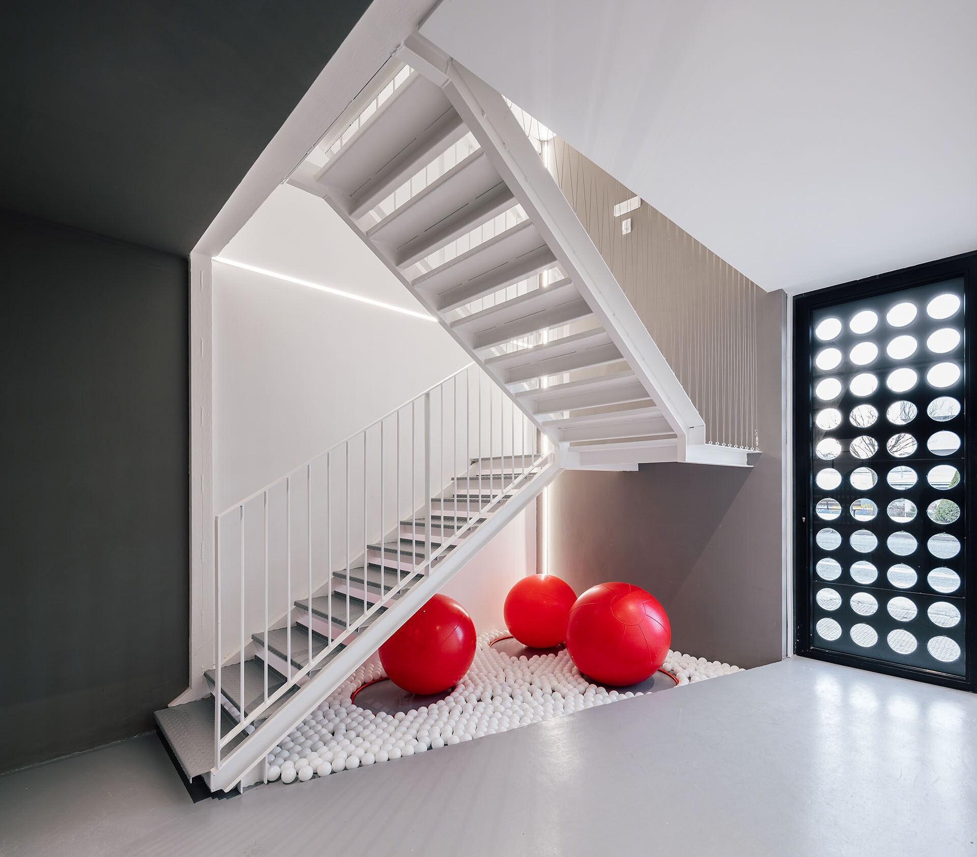 集装箱之舞 · Amaya 总部办公楼丨西班牙纳瓦拉丨Ruizesquiroz Arquitectos-27