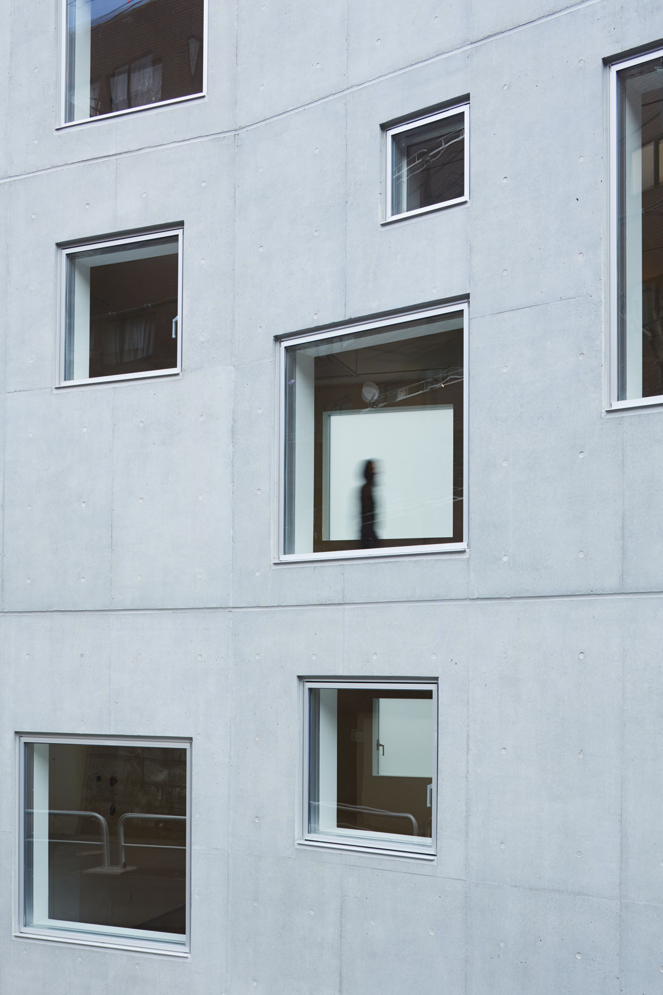 Florian Busch Architects丨办公建筑丨日本东京R4办公楼-19