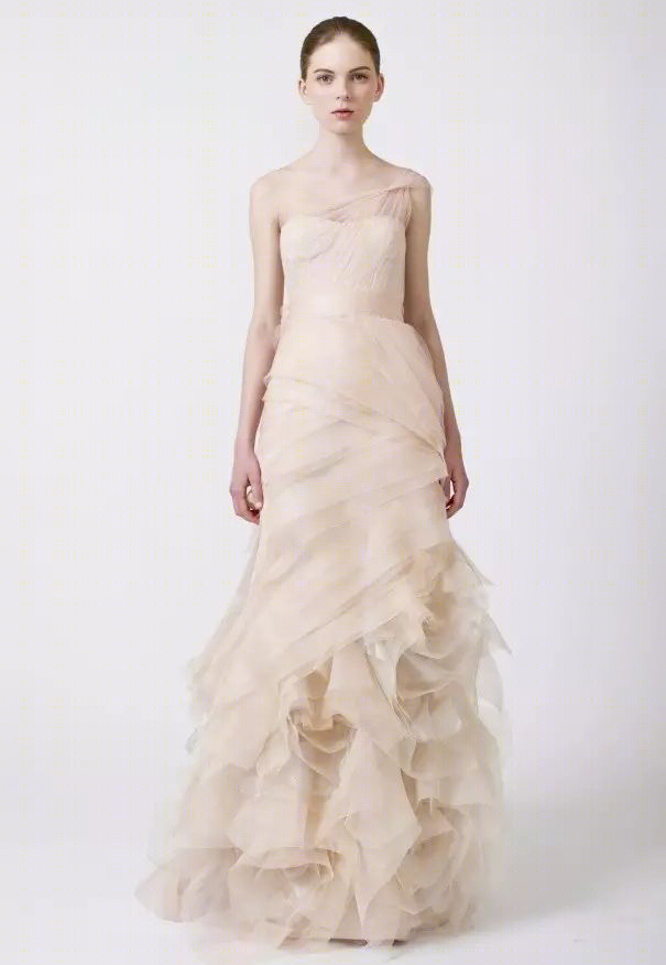 时尚帝国缔造者 Vera Wang 的婚纱艺术-18