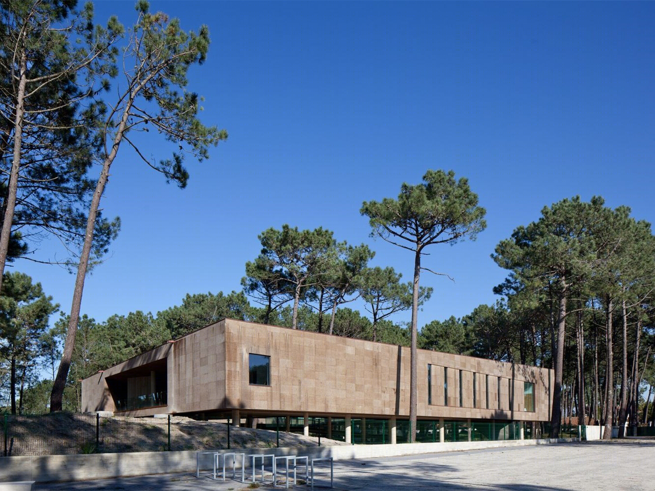 葡萄牙高性能冲浪中心丨Branco Cavaleiro Architects-4