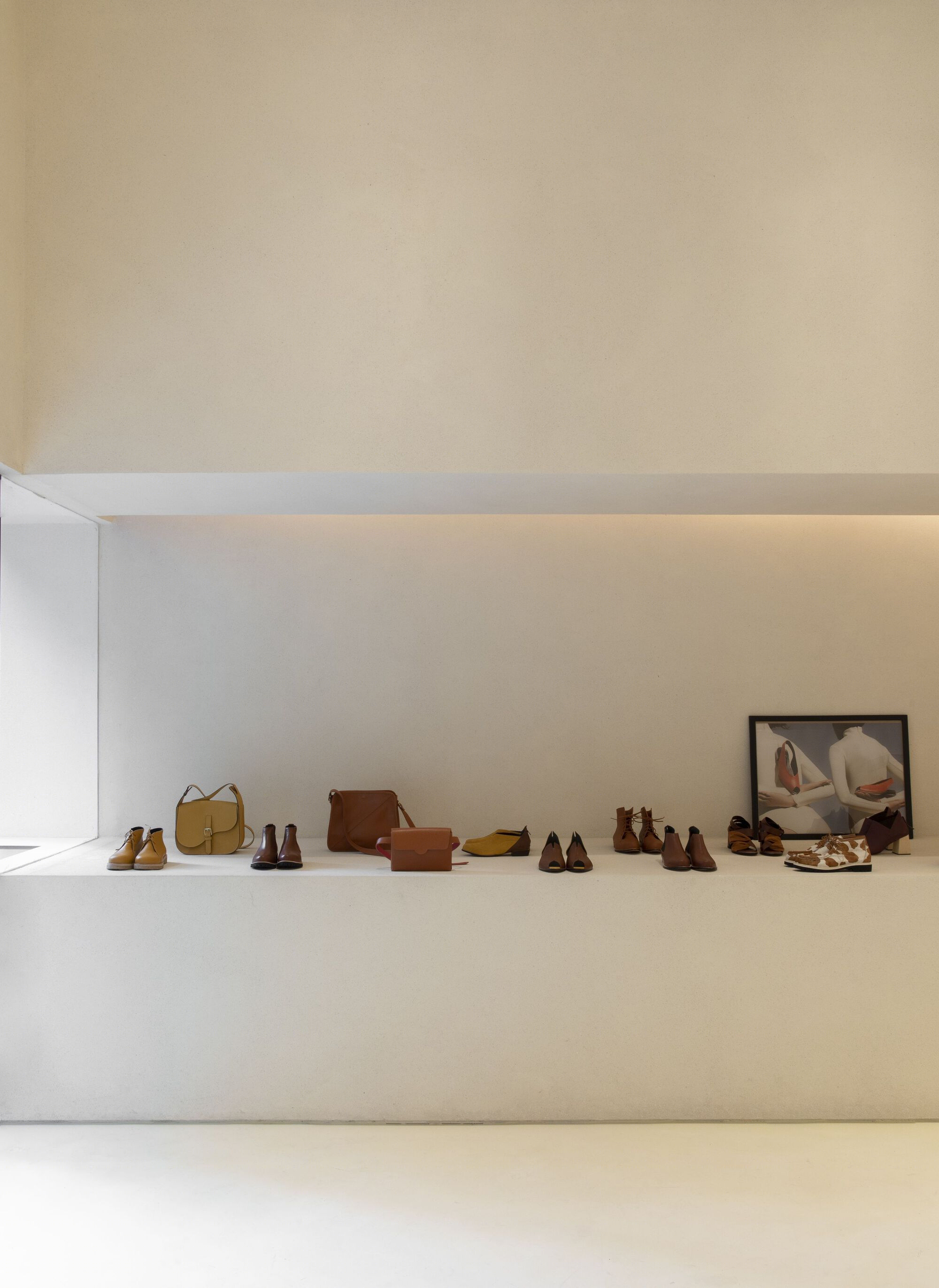 融贯环境的鞋店设计丨AR Arquitetos-17