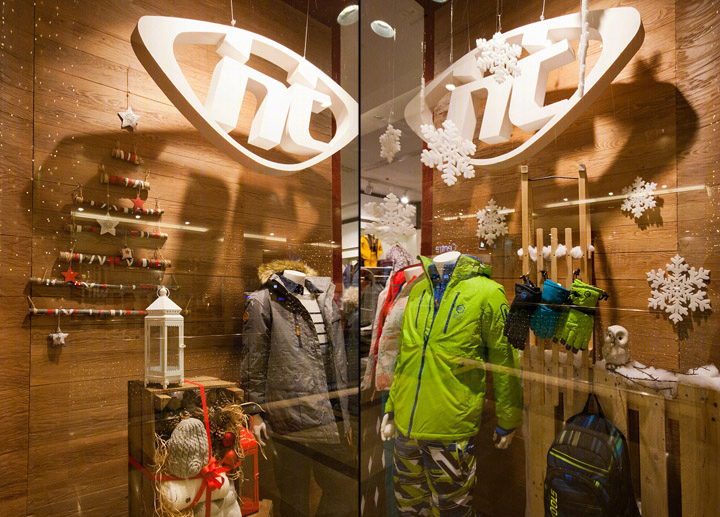 匈牙利 Heavy Tools 服装店-23