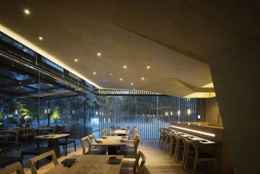 墨西哥城 Oku 餐厅 | 多变天花板营造独特氛围-0