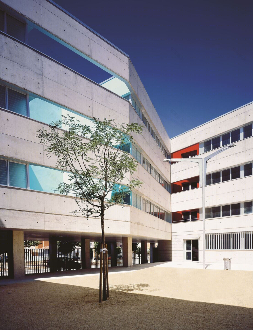 西班牙 Rota 市社会住房设计丨西班牙加的斯-5