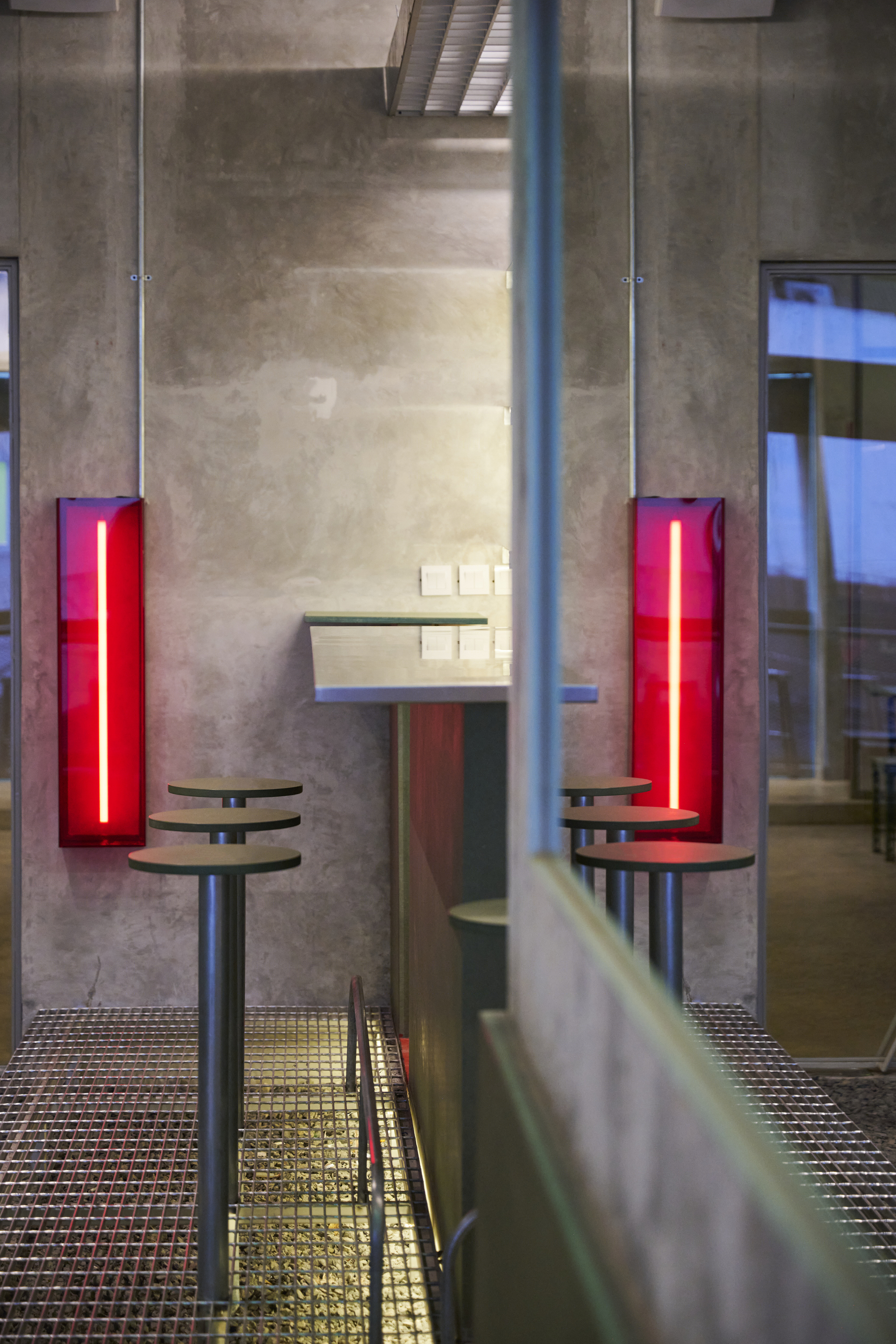 Iron Fist 餐厅 · 复古与现代的完美融合丨印度尼西亚雅加达-13