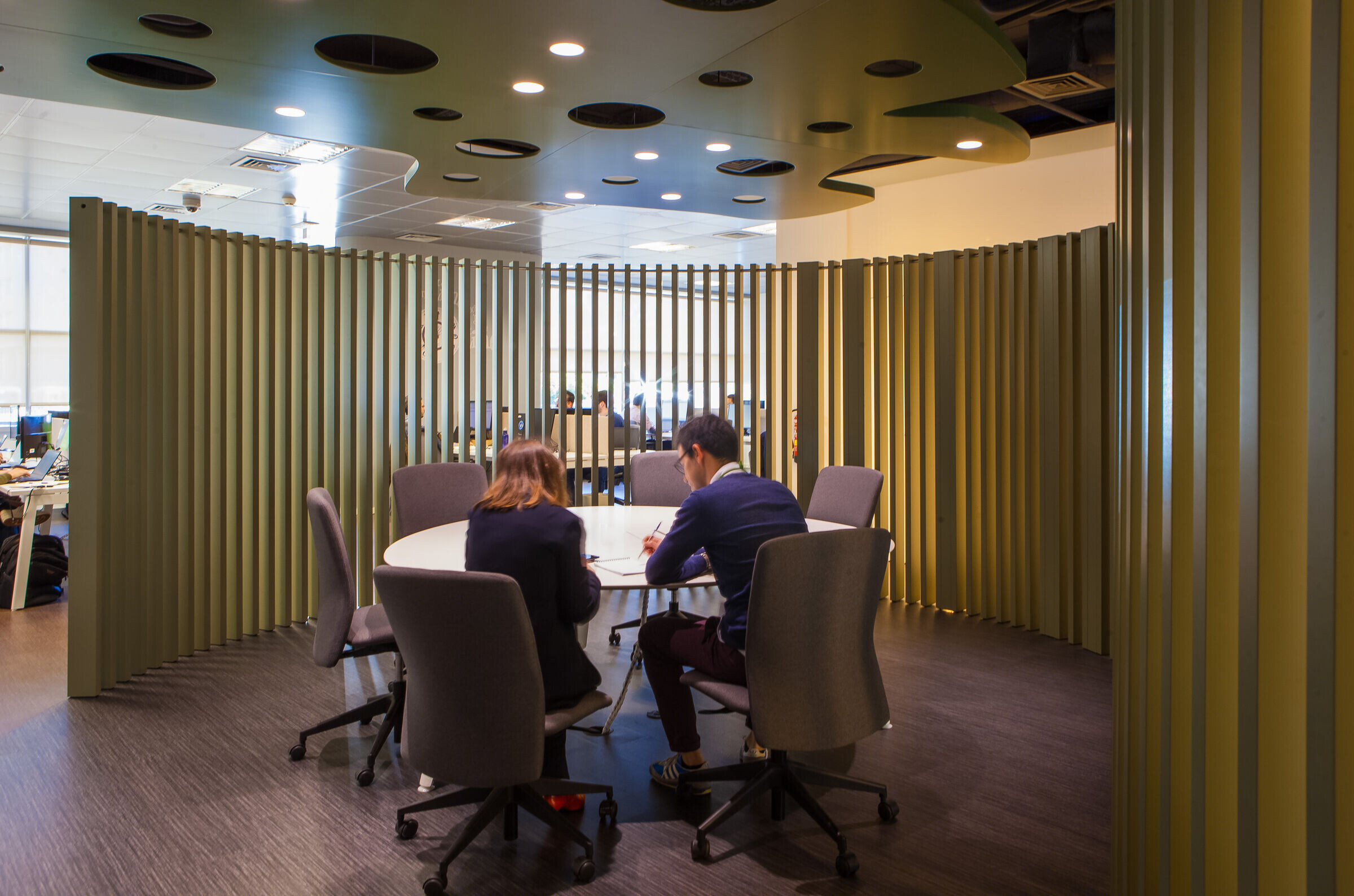 Deloitte Digital Porto · 彩色空间与品牌融合的办公室设计-19