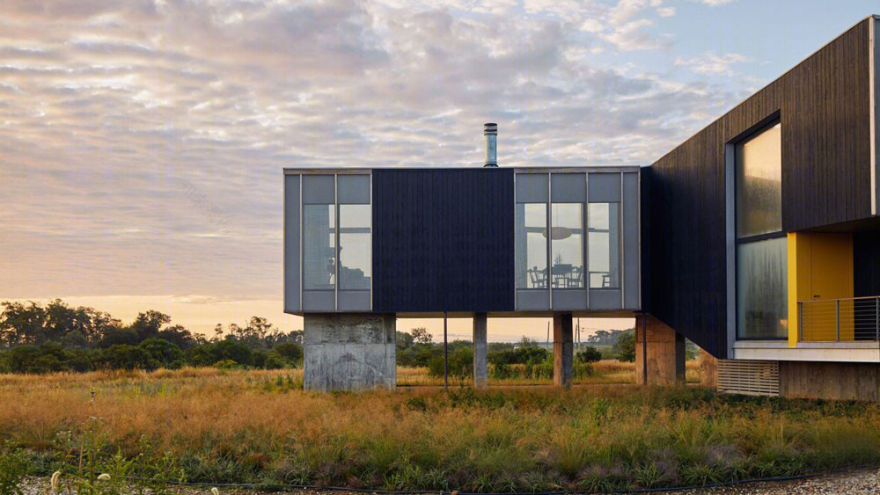 美国长岛 Wetlands 住宅 | 防洪设计,自然美景尽收眼底-10