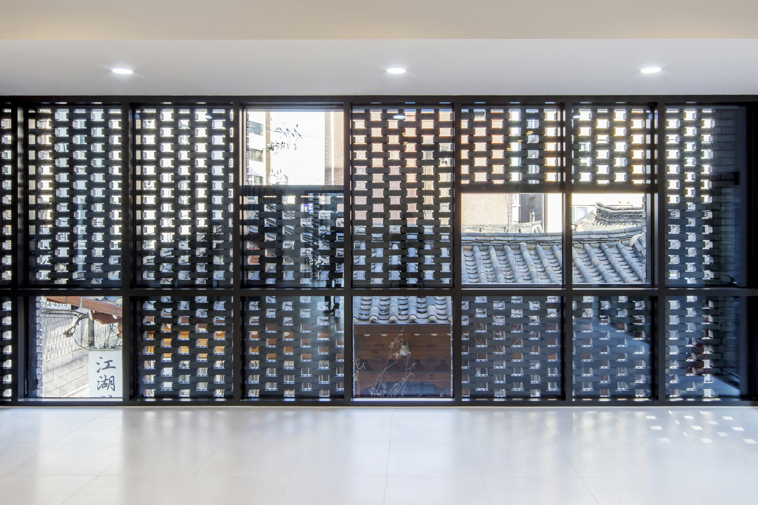 韩国Brick·Mesh混合用途建筑-25