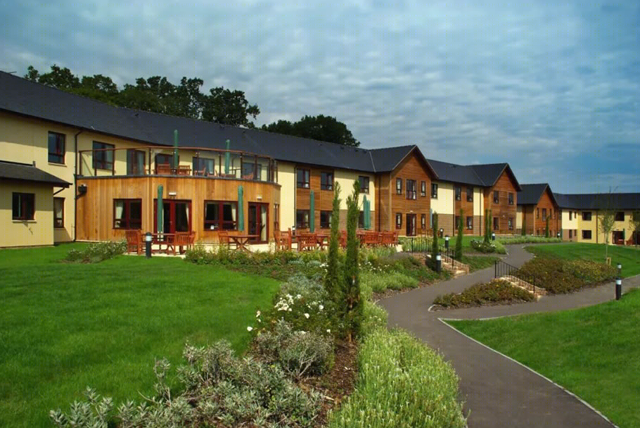 伦敦圣乔治公园老年社区丨英国伦敦丨PRP Architects-26