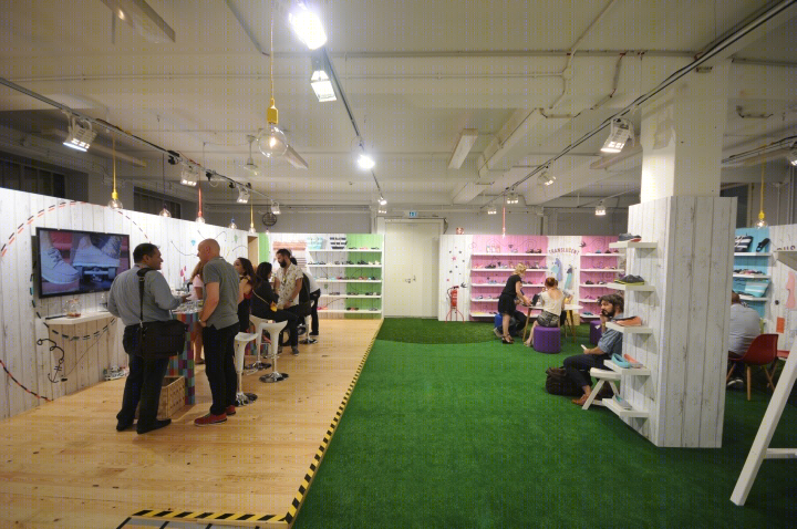 德国柏林Crocs鞋展-13