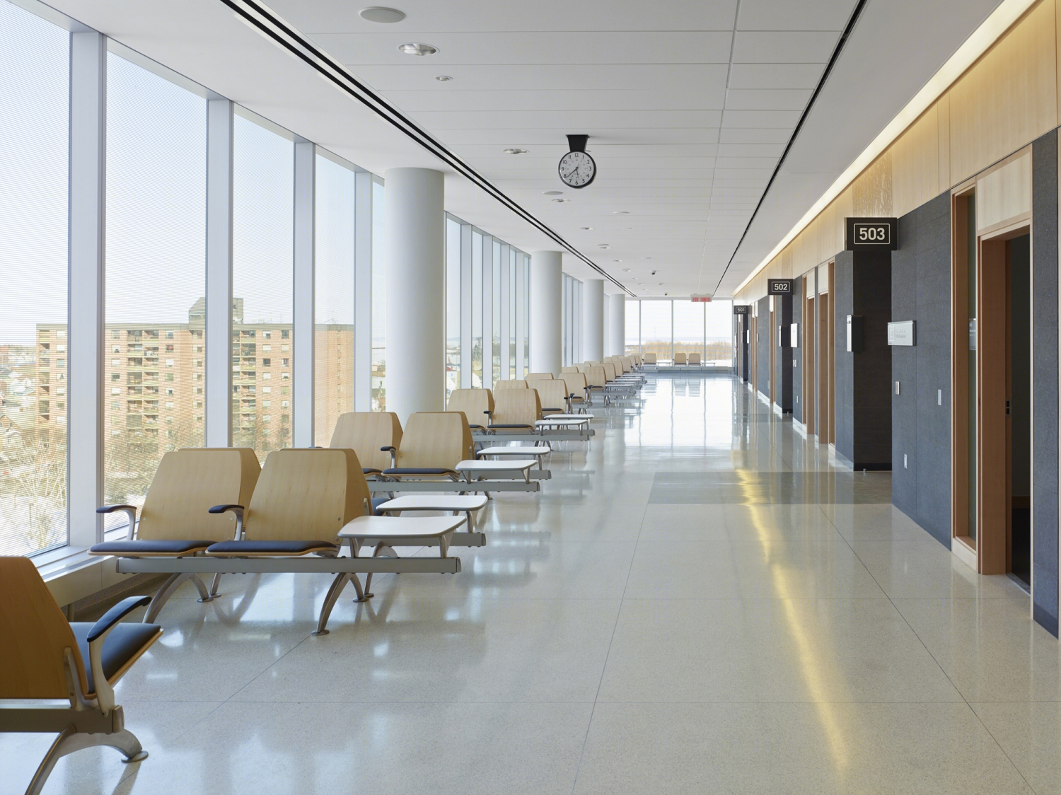加拿大桑德贝法院丨Adamson Associates Architects-37