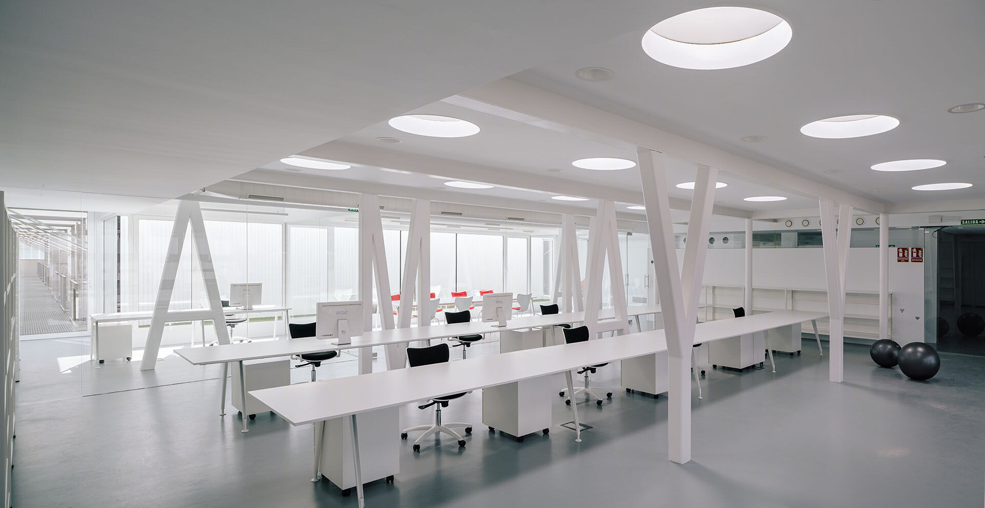 集装箱之舞 · Amaya 总部办公楼丨西班牙纳瓦拉丨Ruizesquiroz Arquitectos-36
