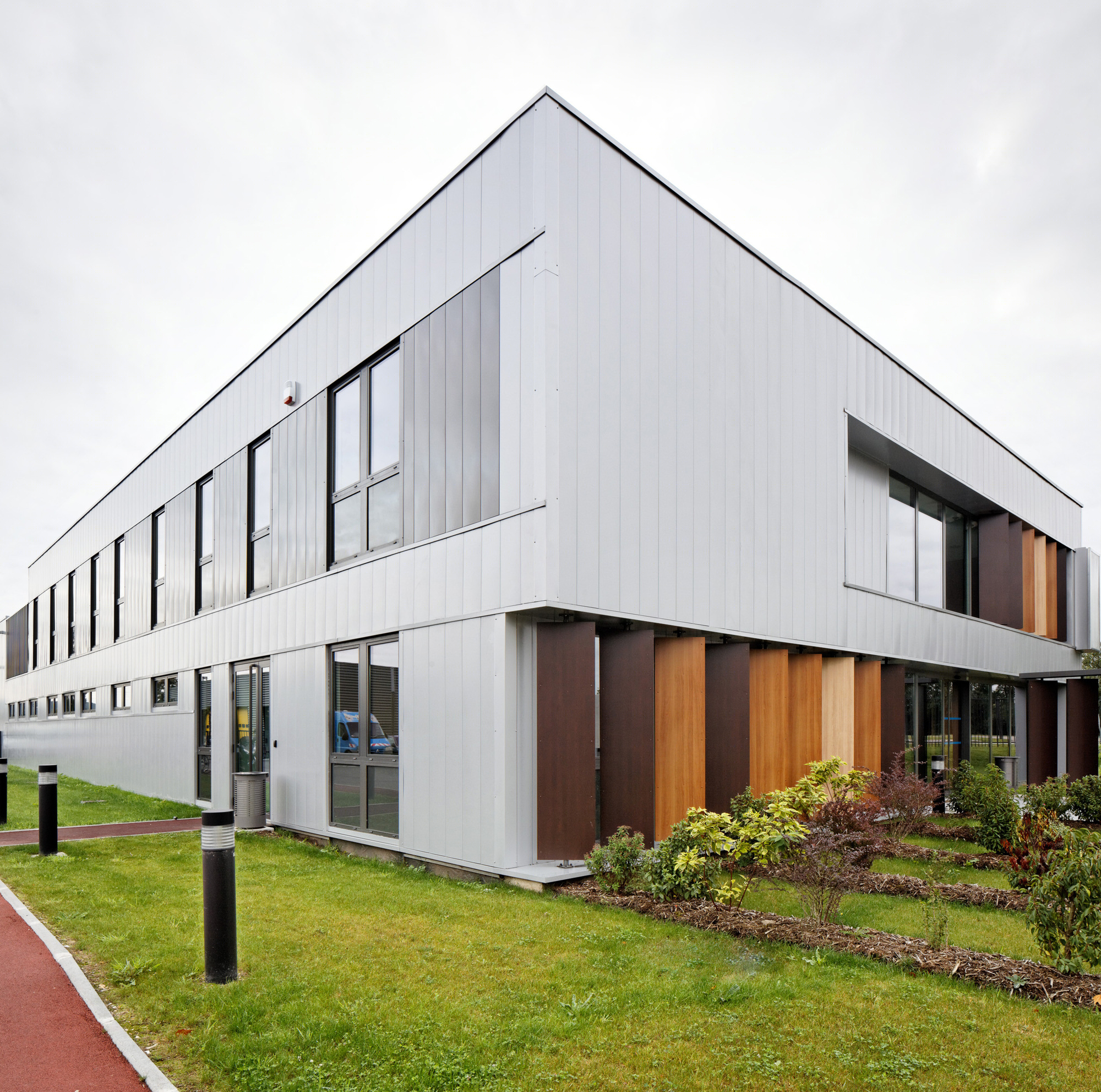 法国瓦德勒伊市技术中心丨STUDIOS Architecture-15