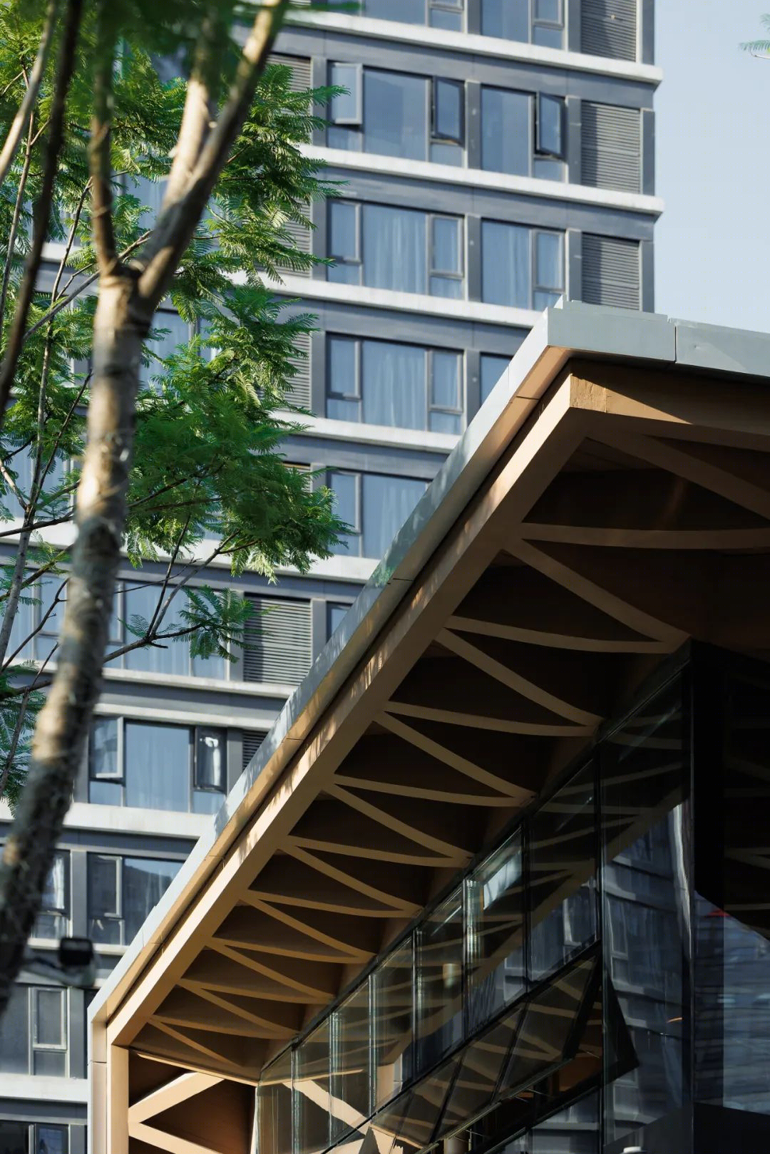 交子大道木屋顶餐厅丨中国成都丨BEHIVE 致野建筑-36